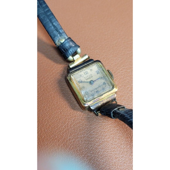 Rare Vintage Titus 18k Gold And Original Lizard Leather Band Watch - Picture 5 of 8